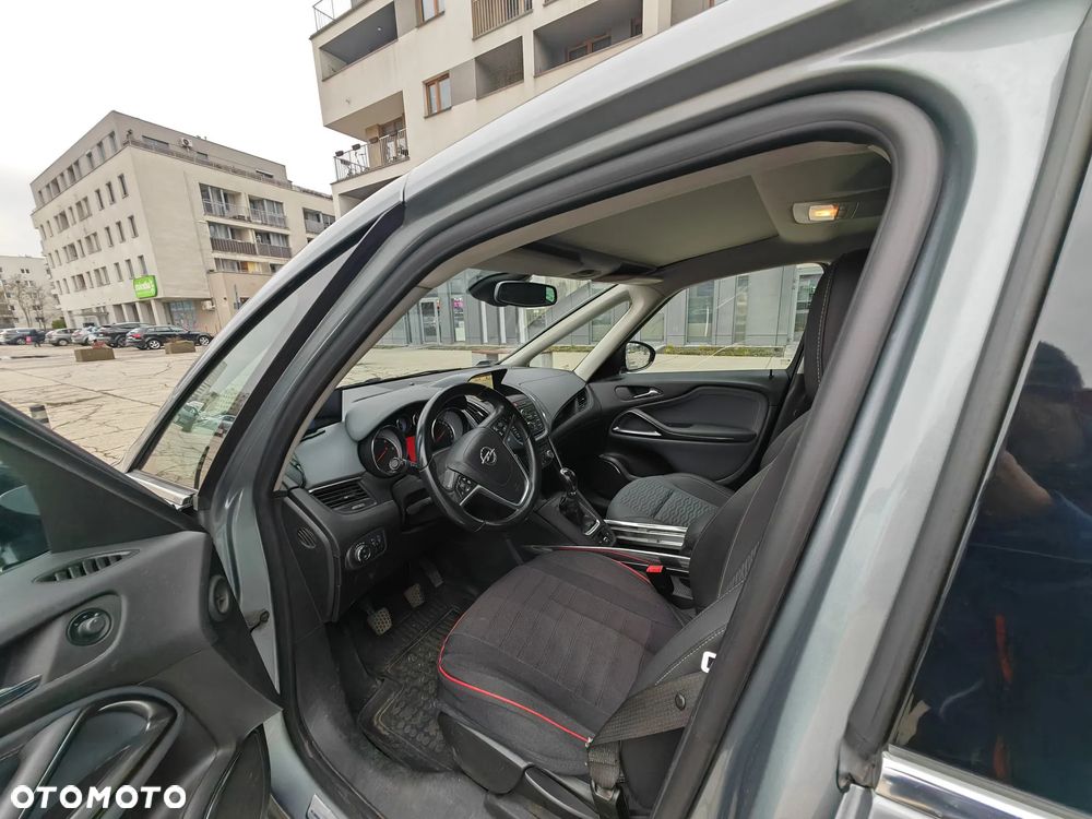 Opel Zafira Tourer 2.0 CDTI Innovation - 26