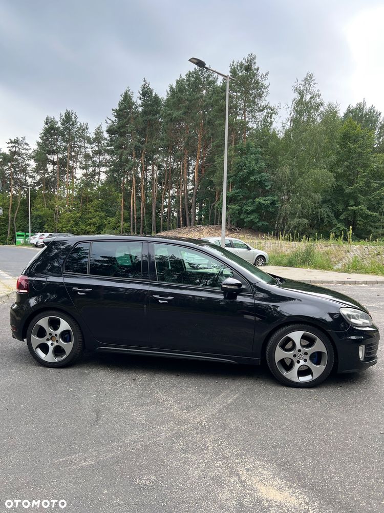 Volkswagen Golf - 5