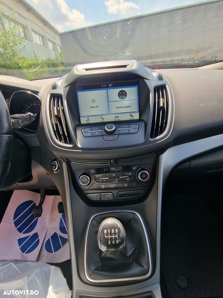 Ford Kuga - 4