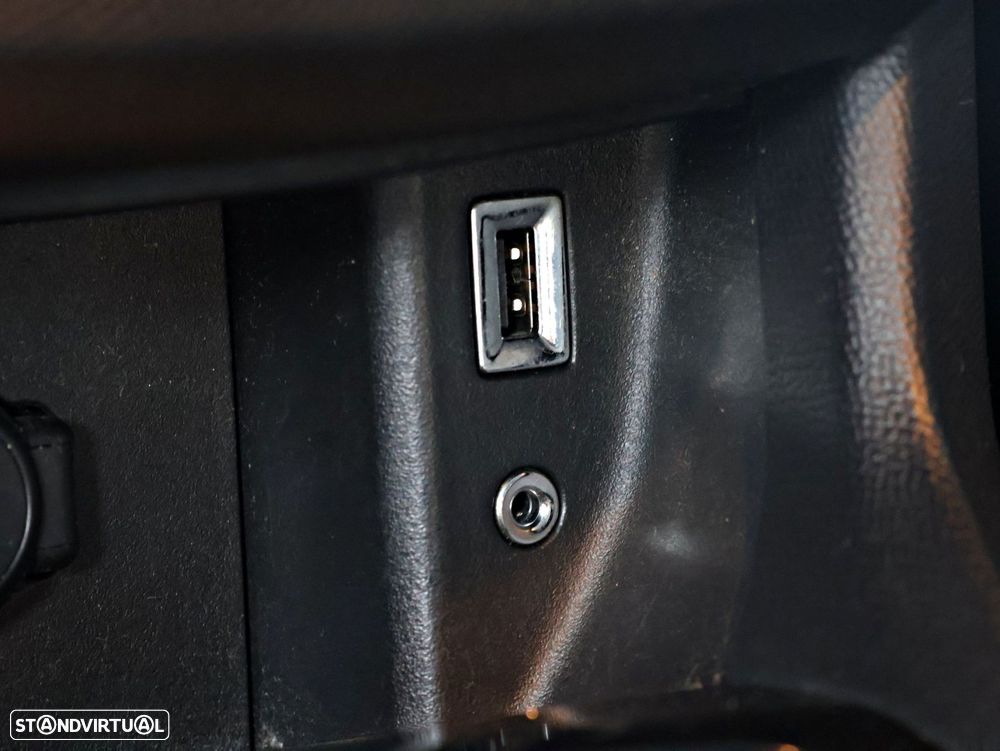 Peugeot 308 1.6 e-HDi Active J17 - 56