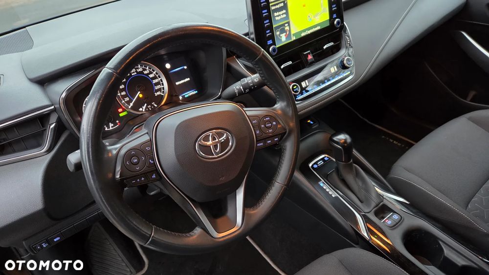 Toyota Corolla 1.8 Hybrid Comfort - 17