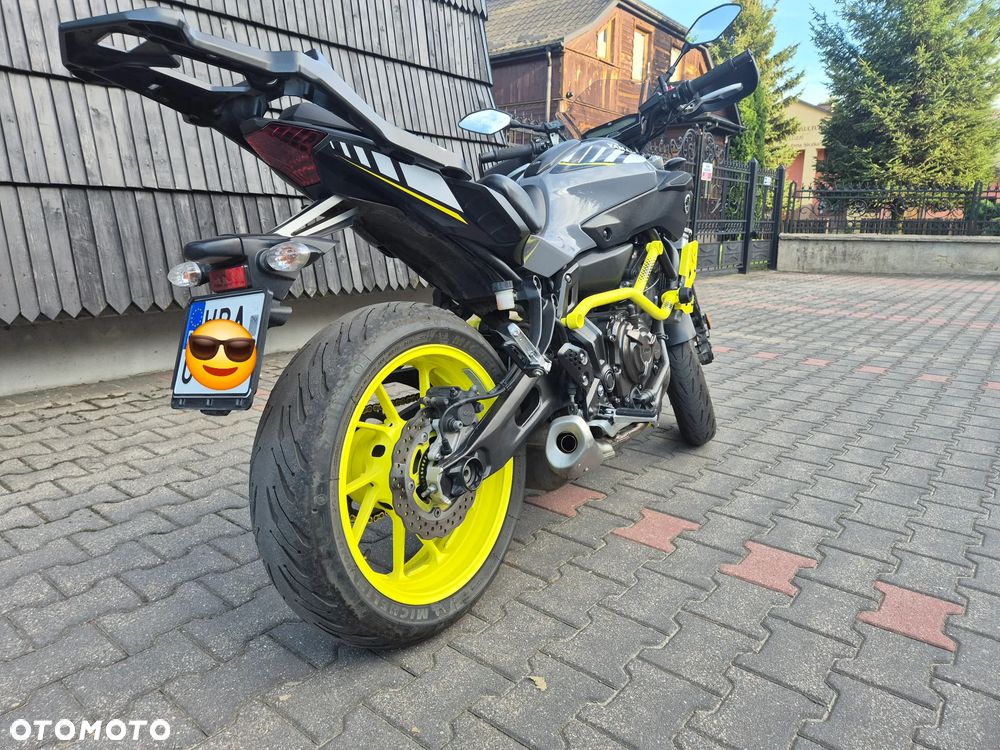 Yamaha MT - 2