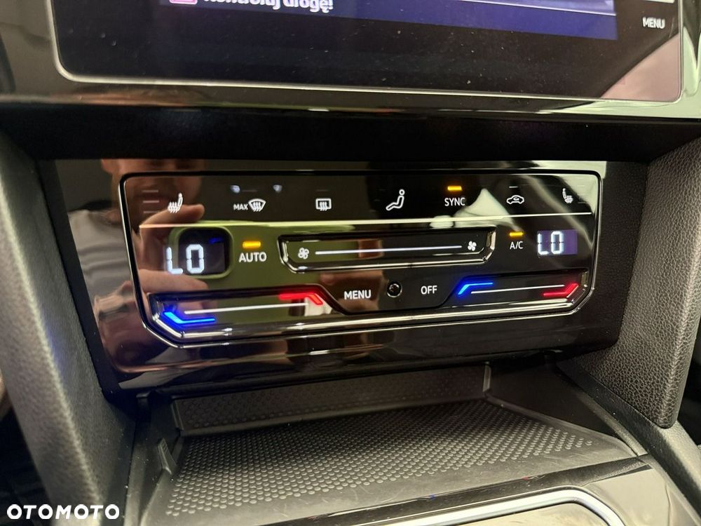 Volkswagen Passat - 22