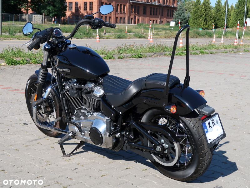 Harley-Davidson Softail Street Bob - 5