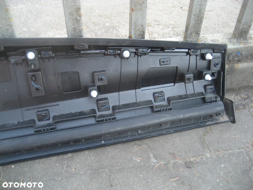 mg hs II 24-26r listwa drzwi tył prawa 11184164r - 10