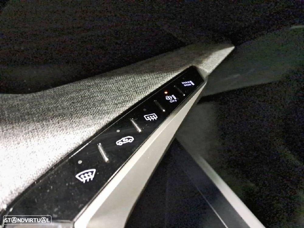 Peugeot 5008 1.2 Hybrid Allure e-DCS6 - 22