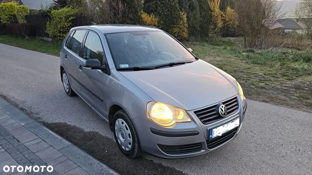 Volkswagen Polo 1.4 16V Comfortline - 1