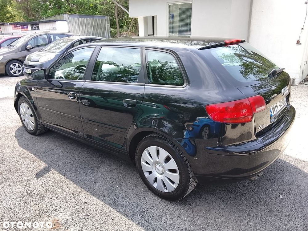 Audi A3 Sportback - 4