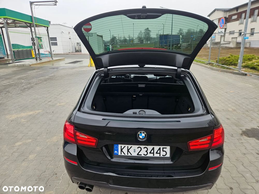BMW Seria 5 520d - 14