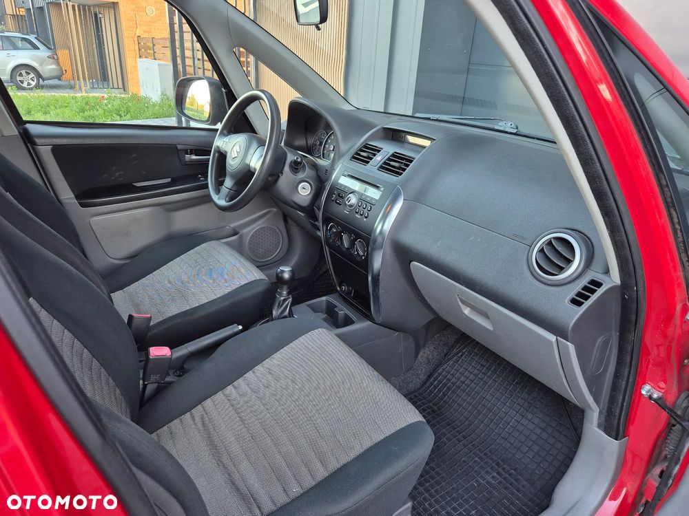 Suzuki SX4 1.6 GS / Premium 4WD - 22