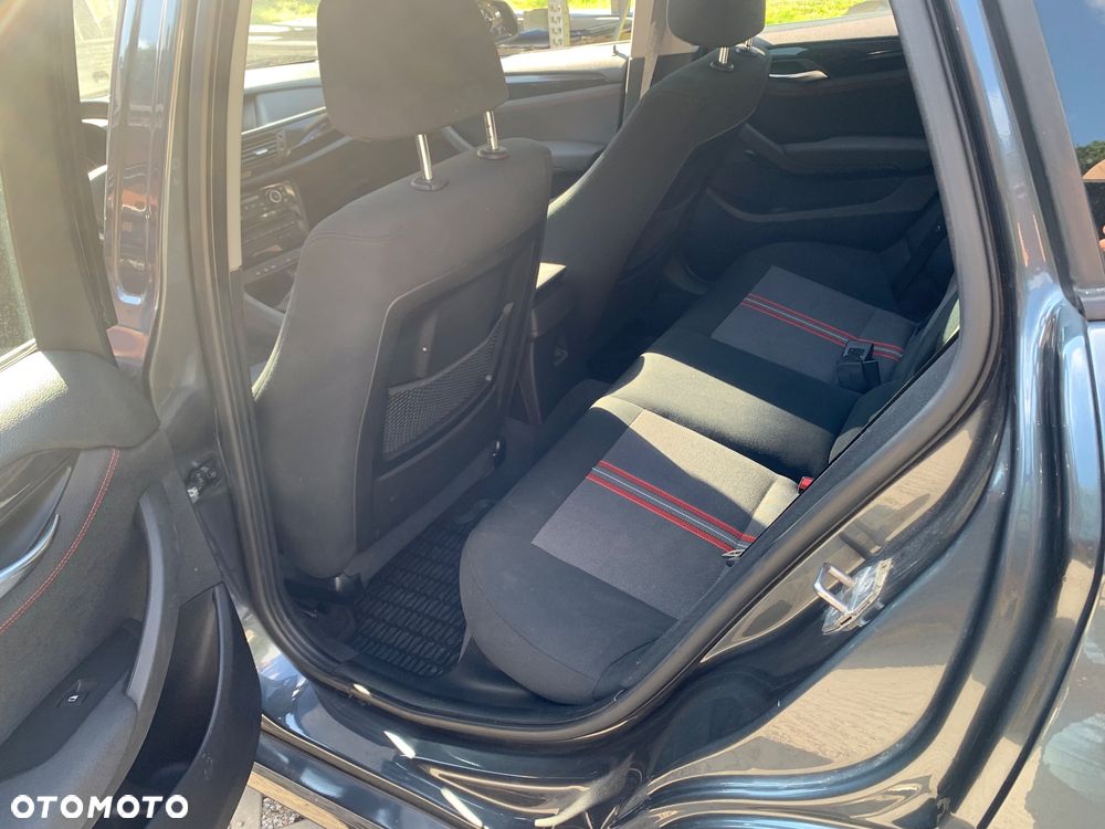BMW X1 sDrive18d Sport Line - 7