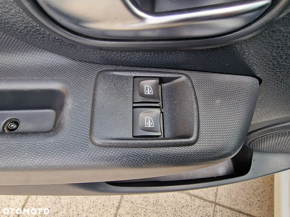 Dacia Sandero 1.0 TCe Laureate S&S - 12