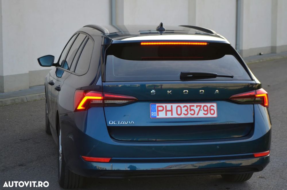 Skoda Octavia Combi 2.0 TDI DSG Selection - 16