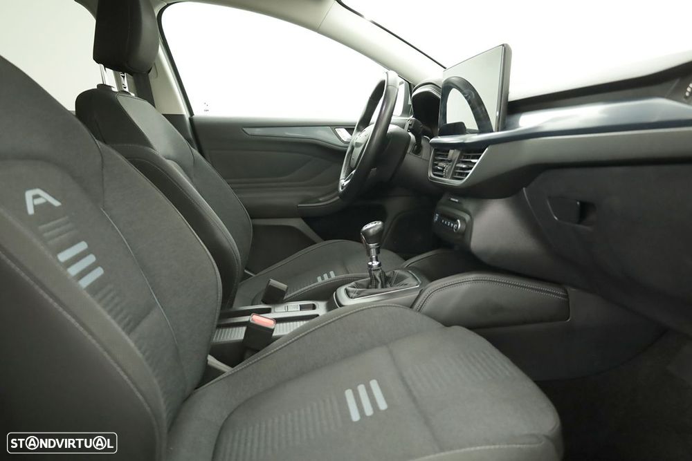 Ford Focus SW 1.0 EcoBoost MHEV Active X - 22