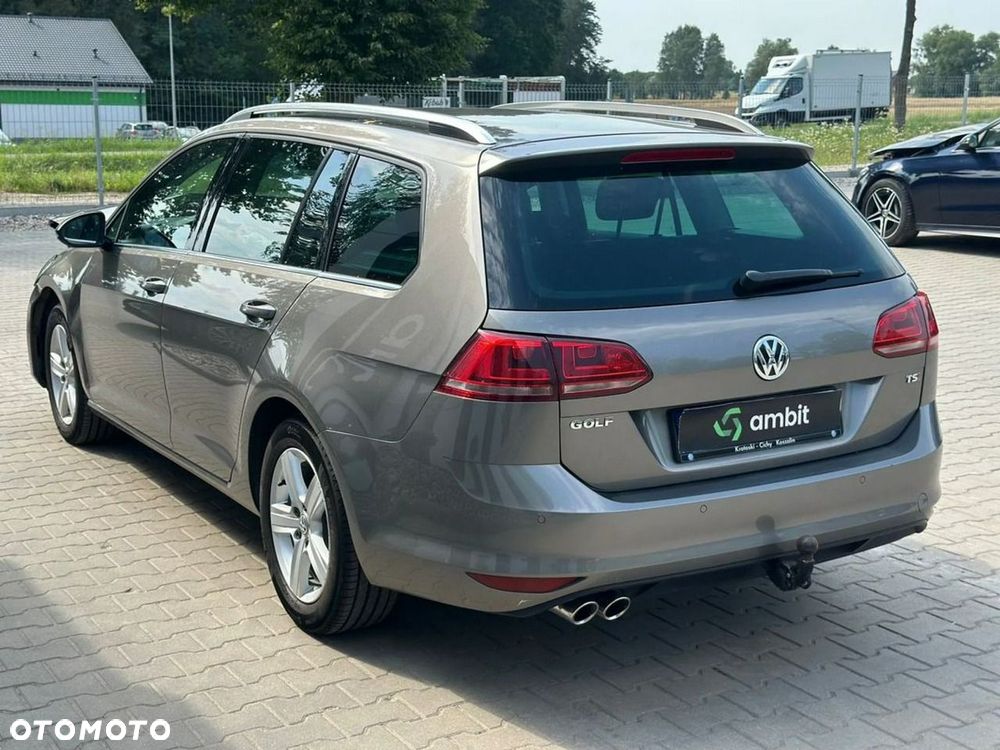 Volkswagen Golf - 8