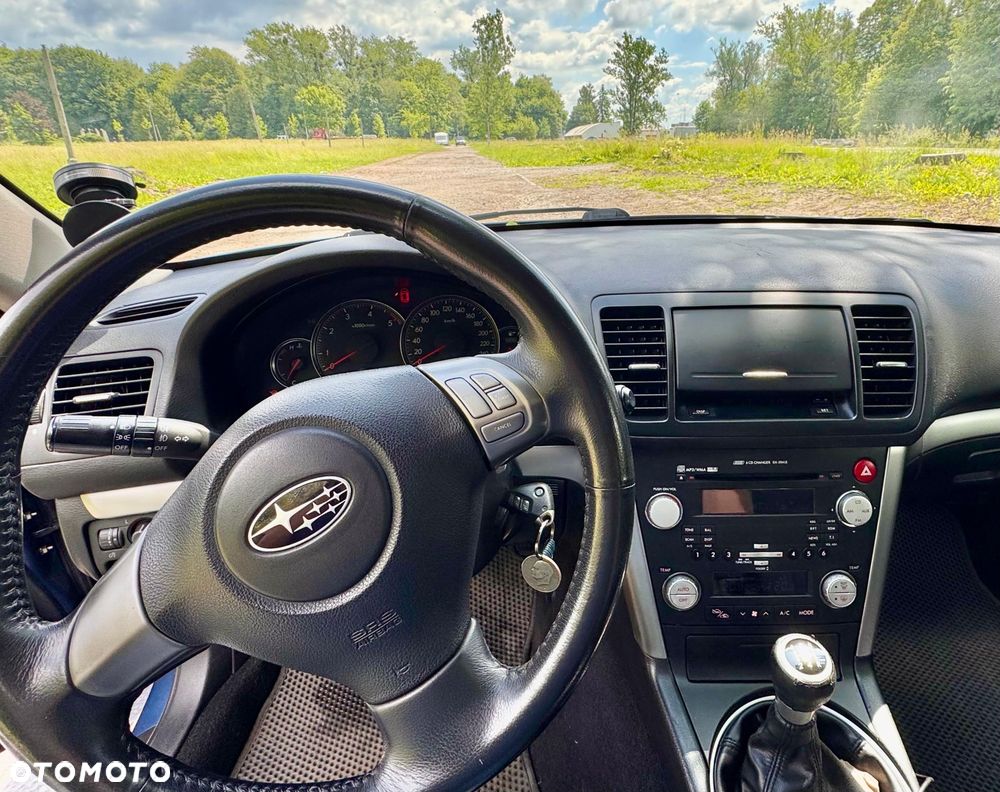 Subaru Legacy 2.0D RA 000 - 17