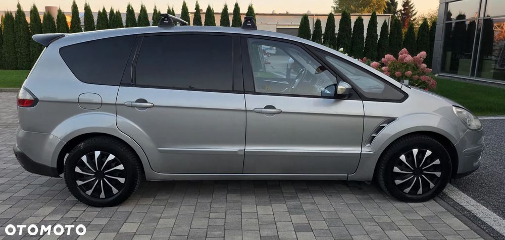 Ford S-Max - 10