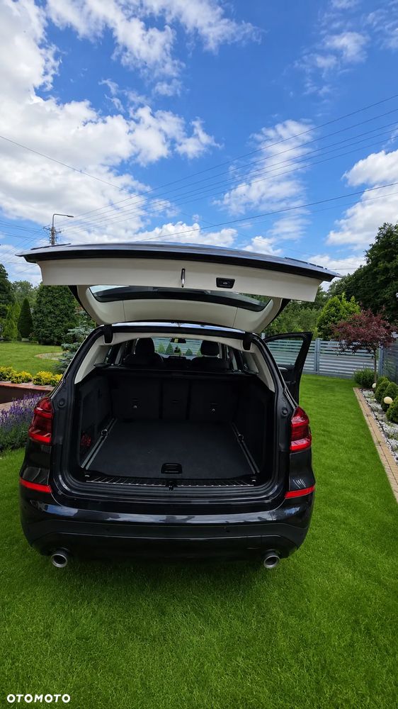 BMW X3 xDrive20i GPF - 8