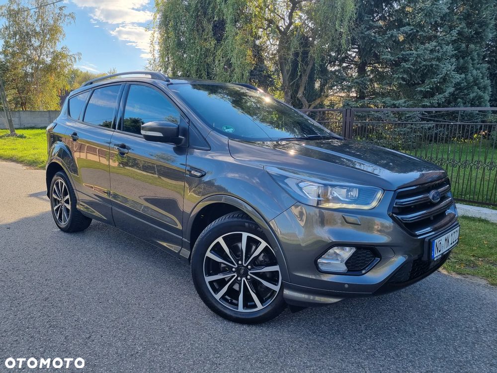 Ford Kuga 2.0 TDCi 2x4 ST-Line - 36