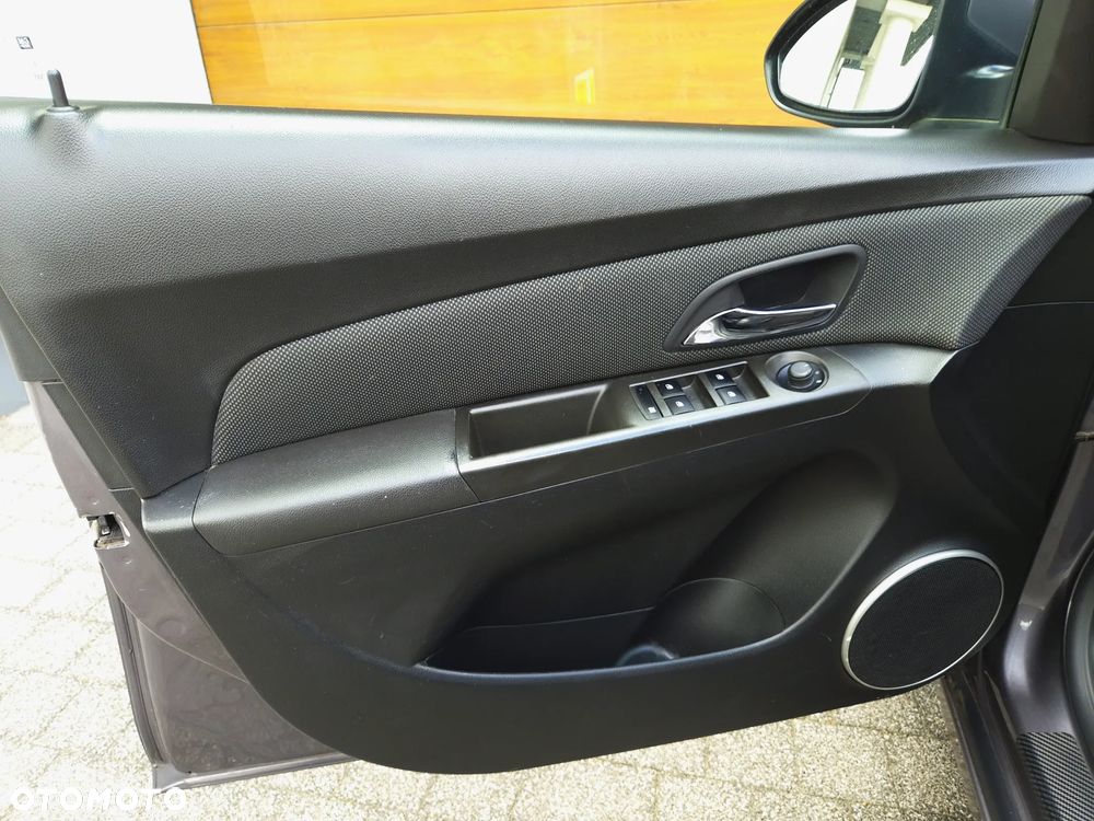 Chevrolet Cruze 1.4 T LT+ - 24
