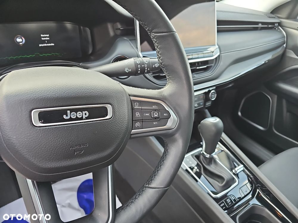 Jeep Compass - 18