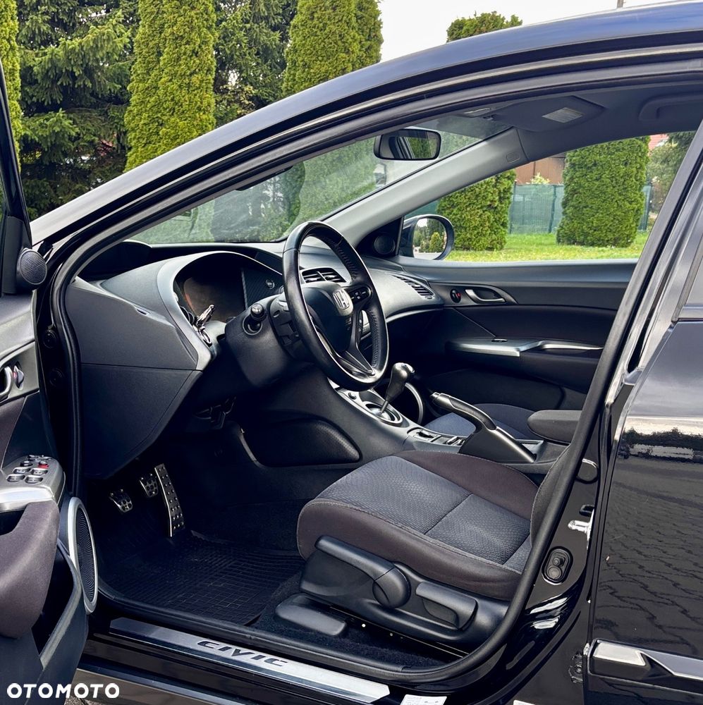 Honda Civic 1.8i-VTEC Sport - 18
