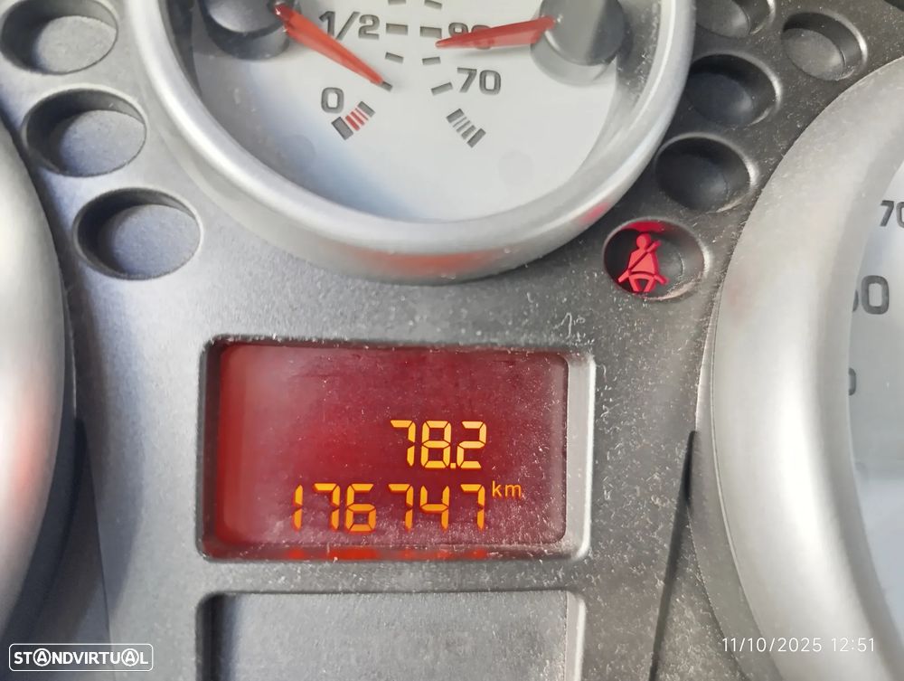 Peugeot 207 1.4 HDi Urban - 7
