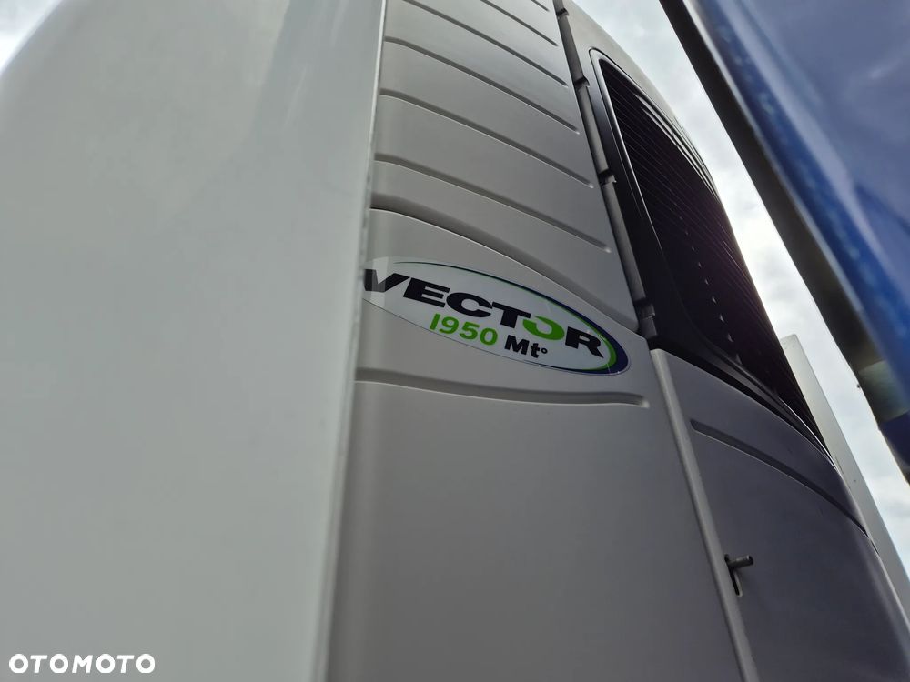 Mercedes-Benz Antos 1824 CARRIER VECTOR 1850 DRZWI + winda i 2x drzwi boczne / 8.35m / z Holandii / Axor man Tgm T1000-R THERMO King Supra 1850 1150 - 17