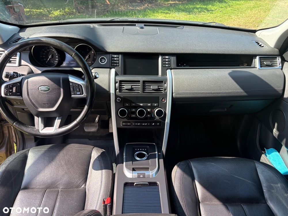 Land Rover Discovery Sport - 11