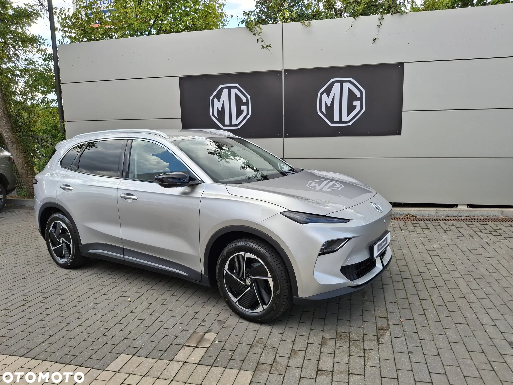 MG 5 - 2