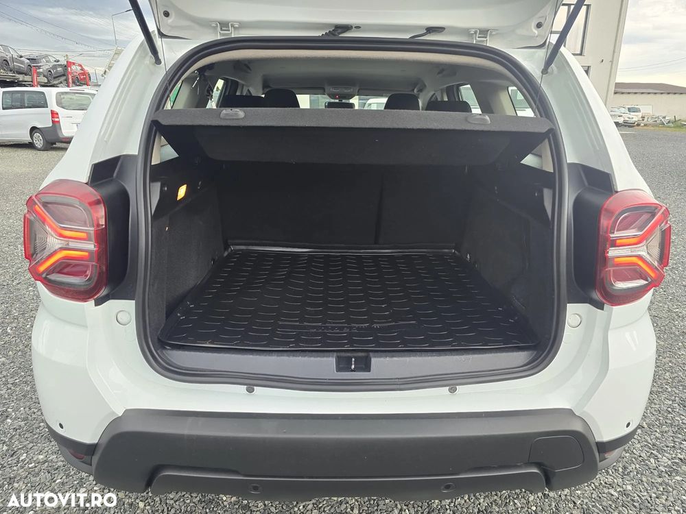 Dacia Duster 1.5 Blue dCi 4WD Essential - 12