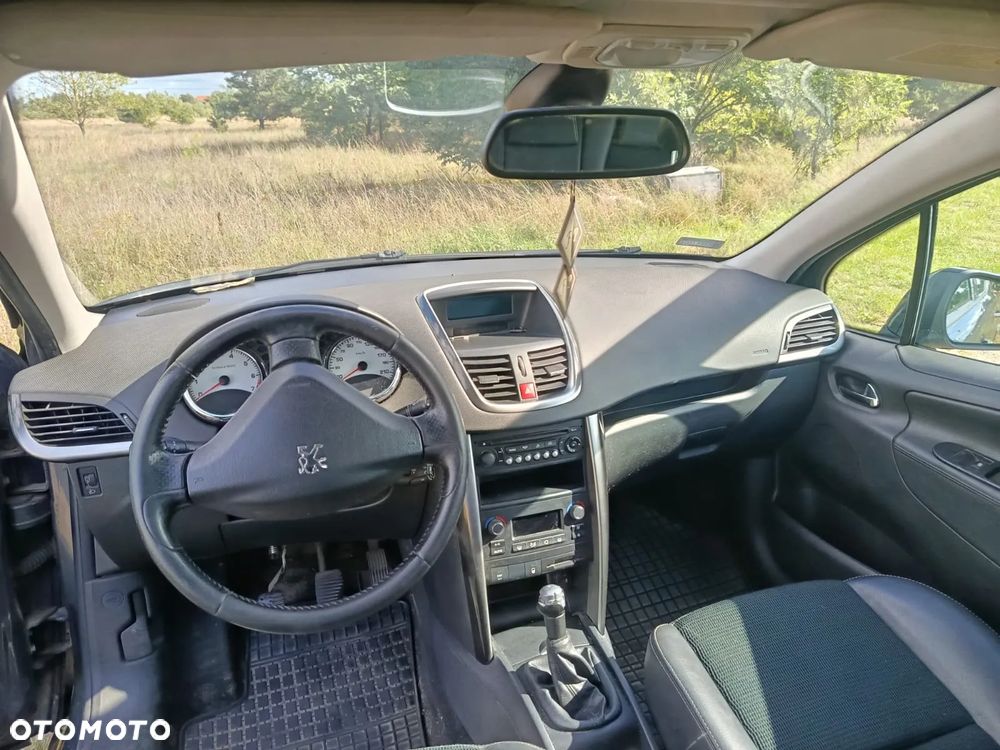 Peugeot 207 1.6 Active - 8