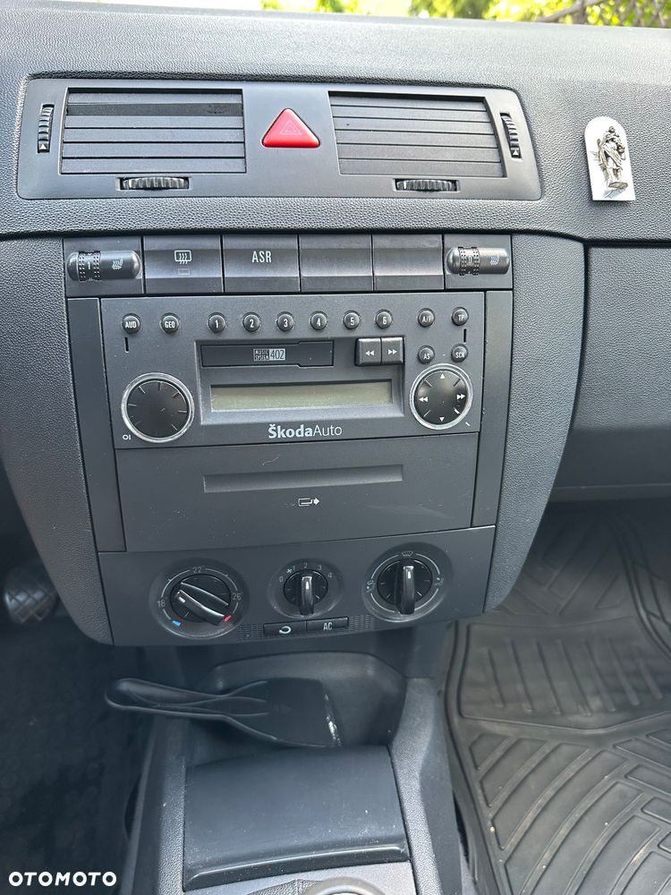 Skoda Fabia 1.4 16V Elegance - 26