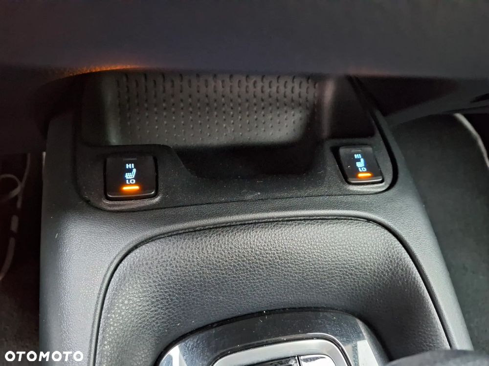 Toyota Corolla 1.8 Hybrid Comfort - 22