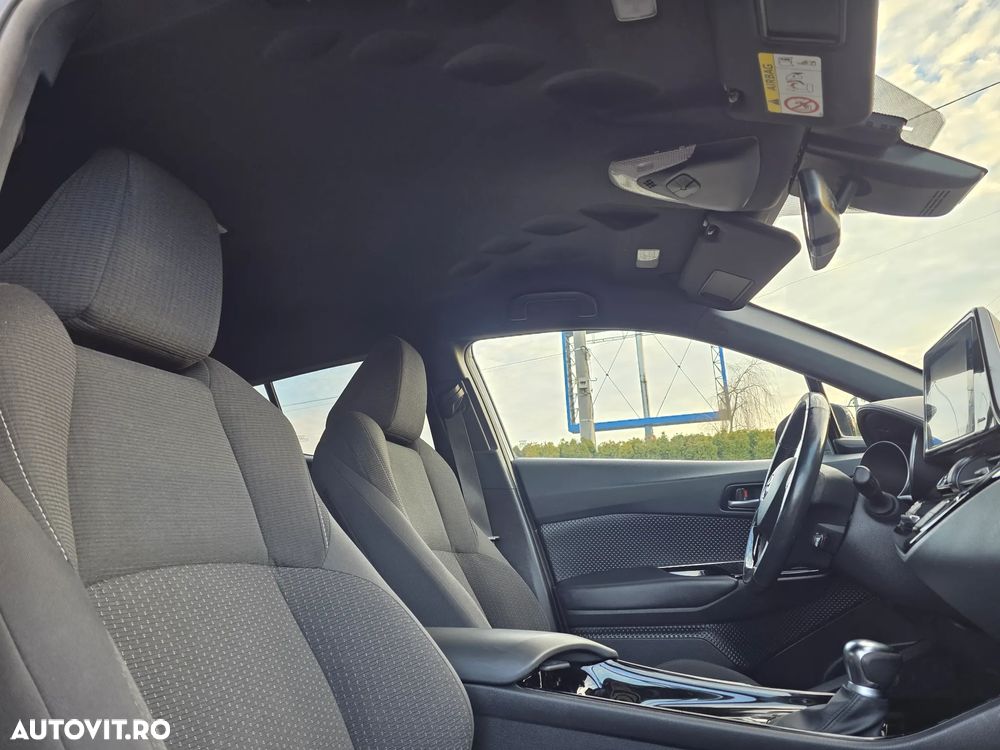 Toyota C-HR Hybrid Club - 10