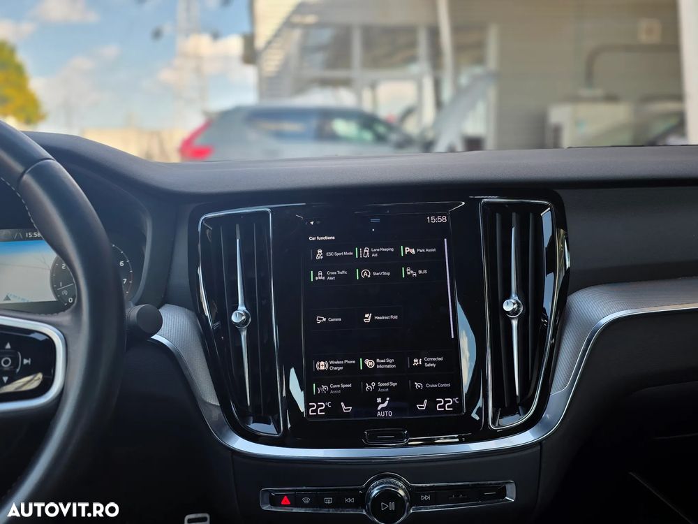 Volvo S60 B4 MHEV AT Plus Dark - 21