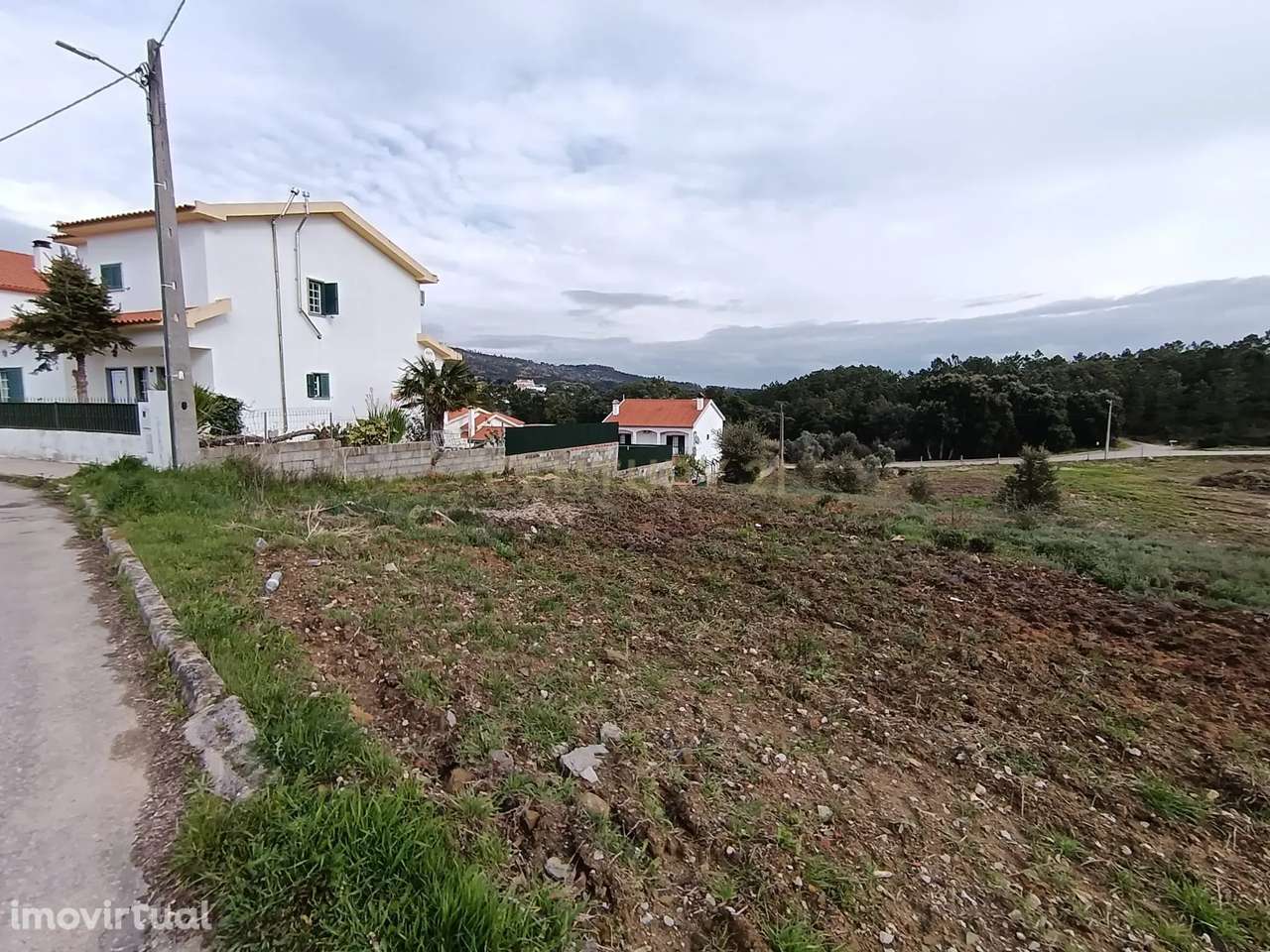 Lote de terreno Urbano com 923 m2 em São Vicente da Beira - Grande imagem: 3/4
