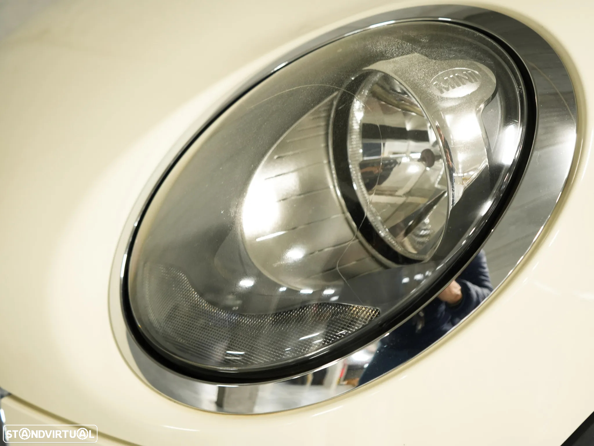 MINI 5 Portas Cooper D Auto - 9