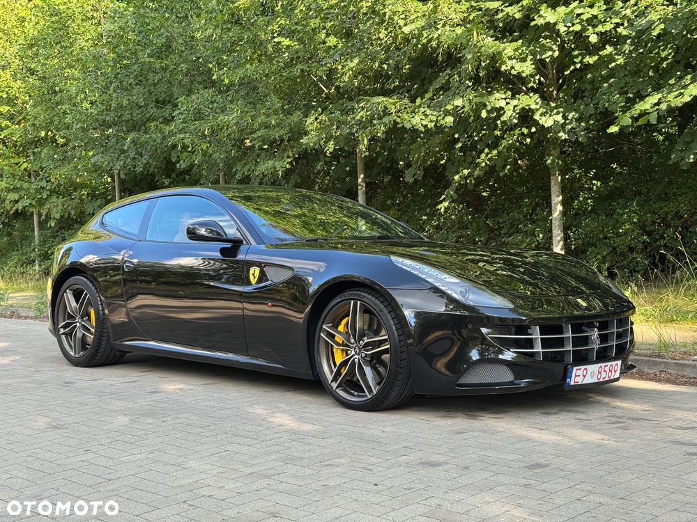 Ferrari FF - 1