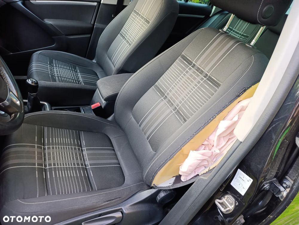 Volkswagen Tiguan 2.0 TDI DPF BlueMotion Technology Exclusive - 12
