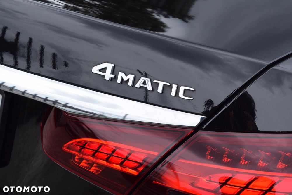 Mercedes-Benz Klasa E 220 d 4-Matic AMG/Avantgarde - 9