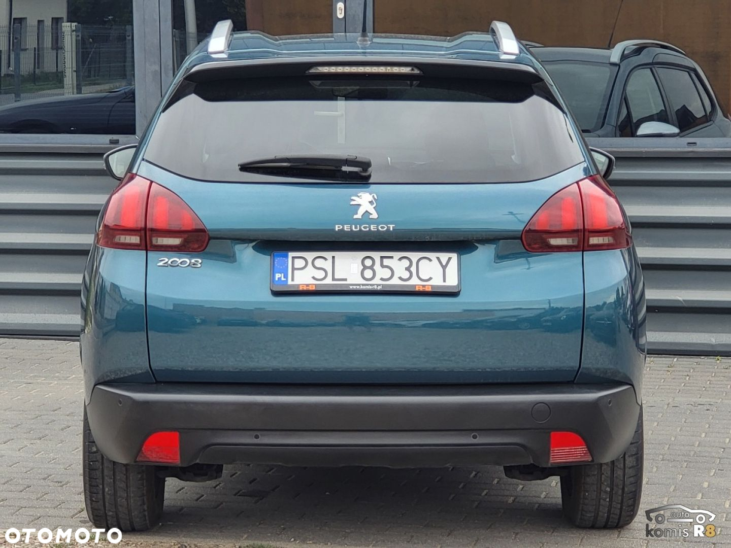 Peugeot 2008 - 9