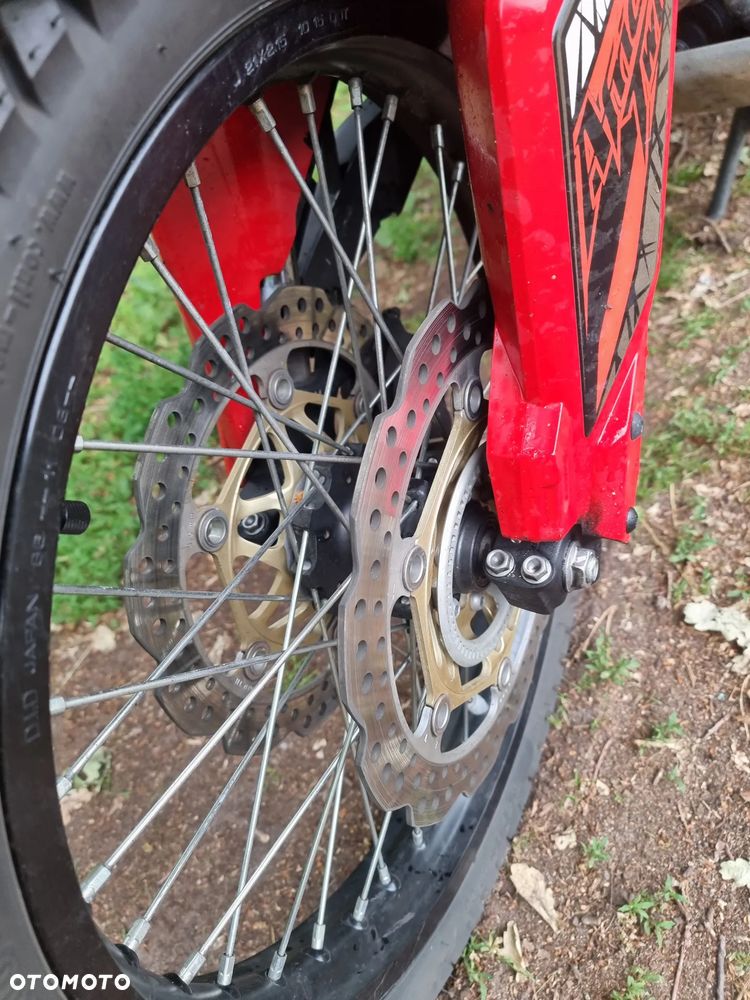 Honda CRF - 12