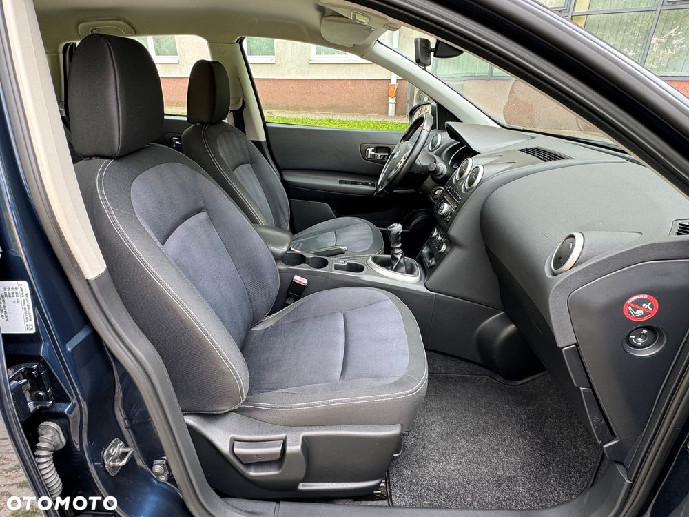 Nissan Qashqai 2.0 dCi DPF tekna - 24