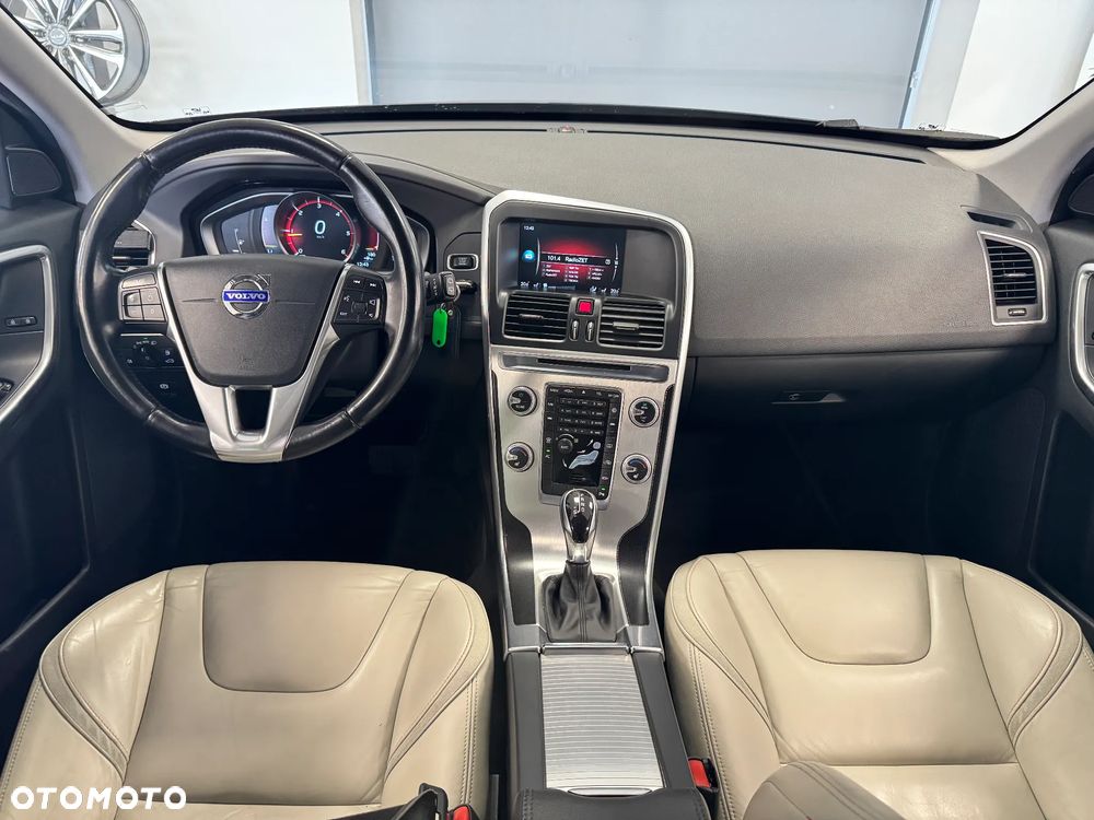 Volvo XC 60 D4 Drive-E Ocean Race - 5