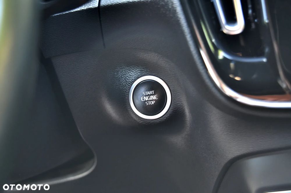 Volvo XC 40 B3 B DKG Core - 25