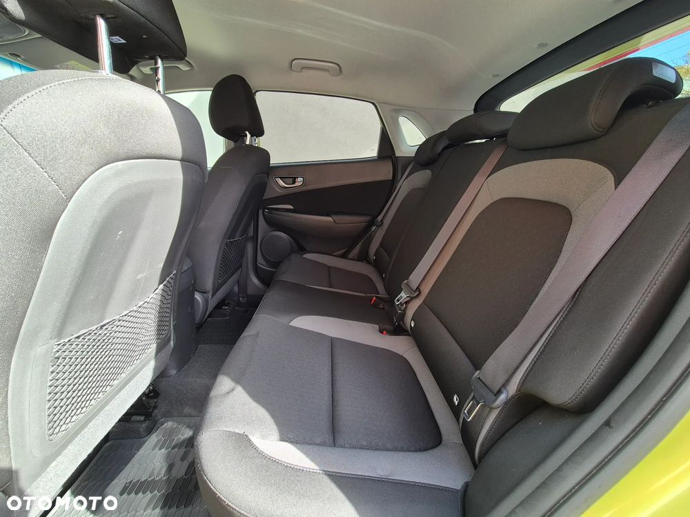Hyundai Kona - 23