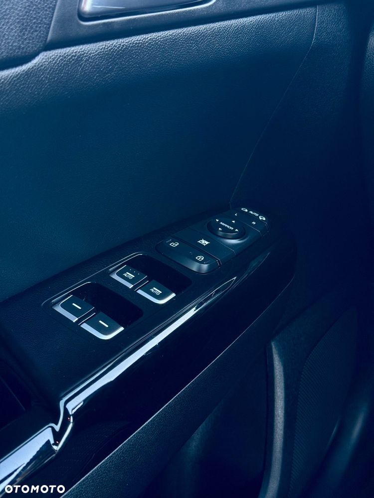 Kia Sportage 1.6 CRDI MHEV Black Edition Plus 2WD DCT - 10