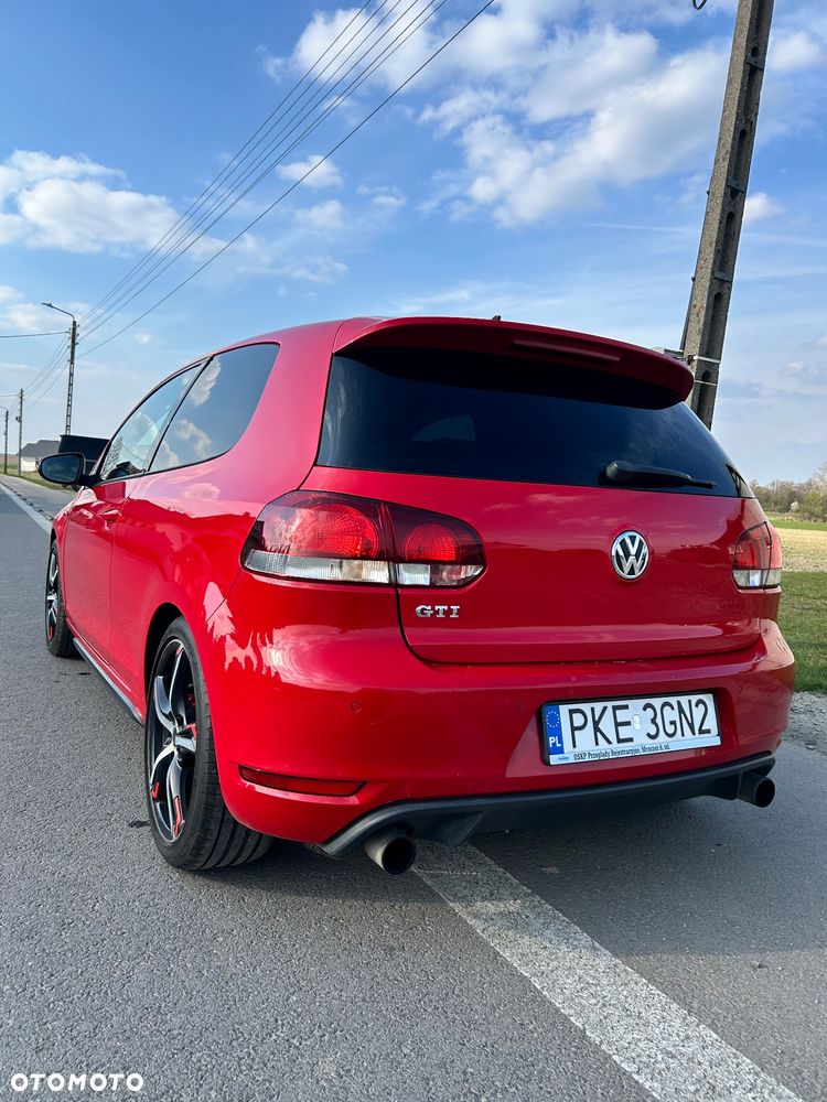 Volkswagen Golf - 9