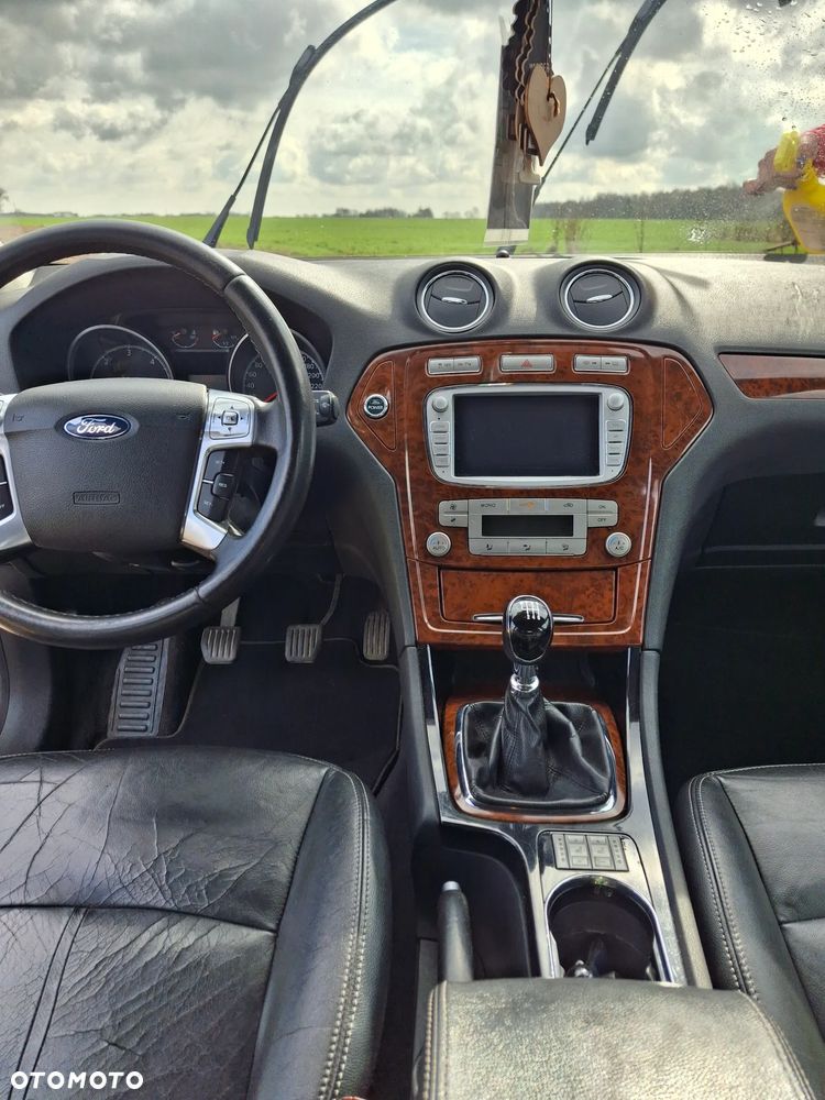 Ford Mondeo 1.8 TDCi Ghia - 10